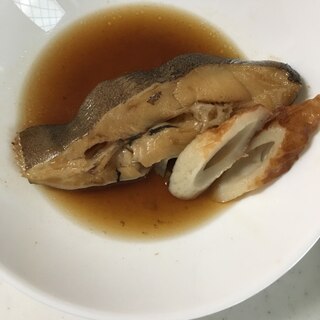 竹輪添え(*^^*)カレイの煮付け☆